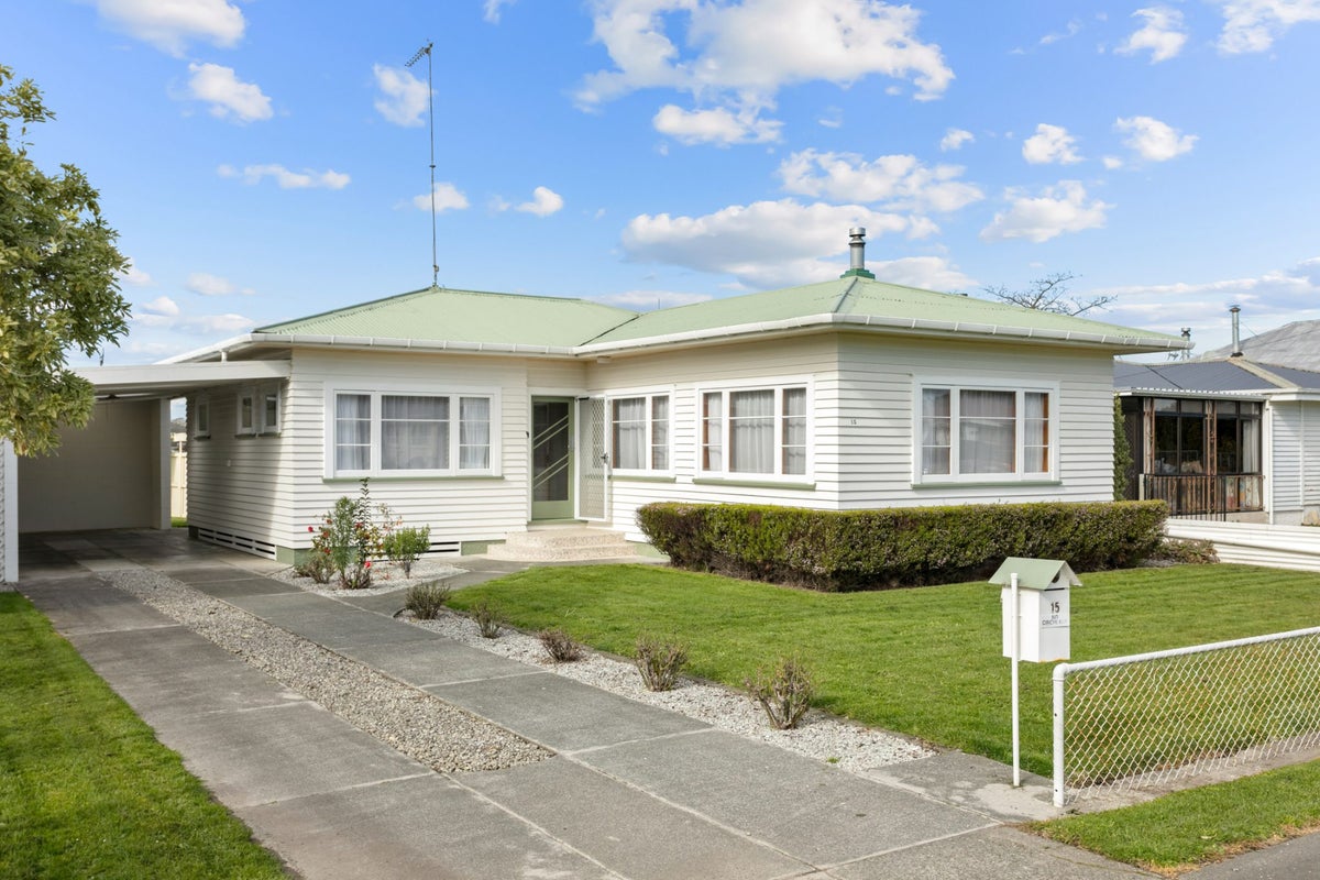 15 Elm Street, Mangapapa, Gisborne - Carousel 2