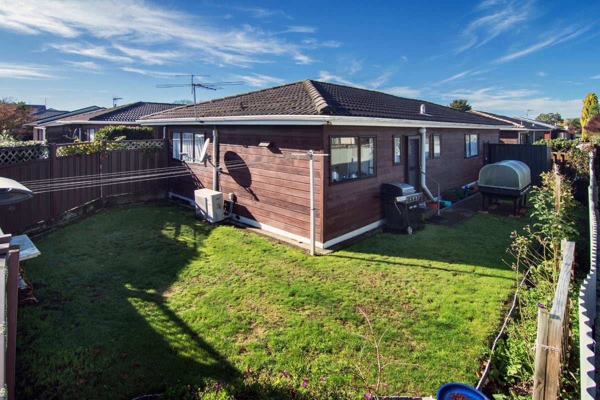 15 South Road, Kuripuni, Masterton - Carousel 14