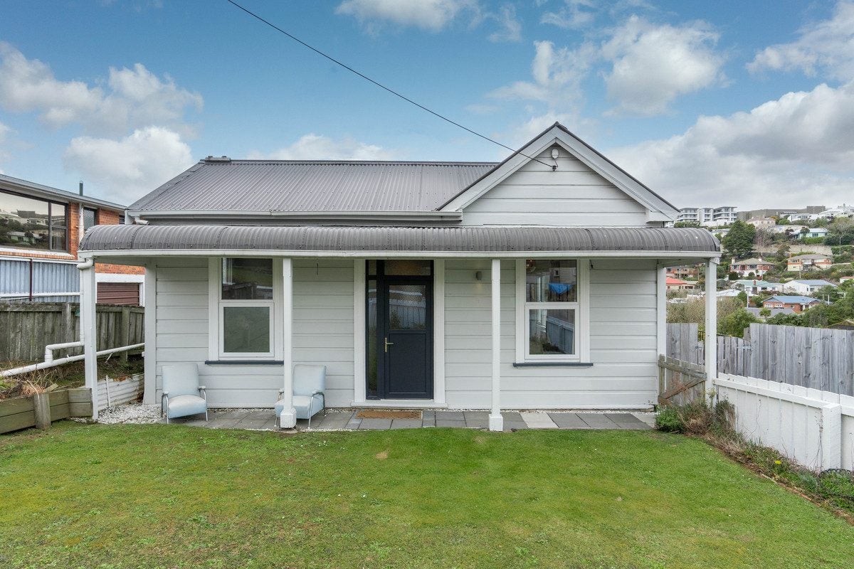 48 Nairn Street, Kaikorai, Dunedin - Carousel 1