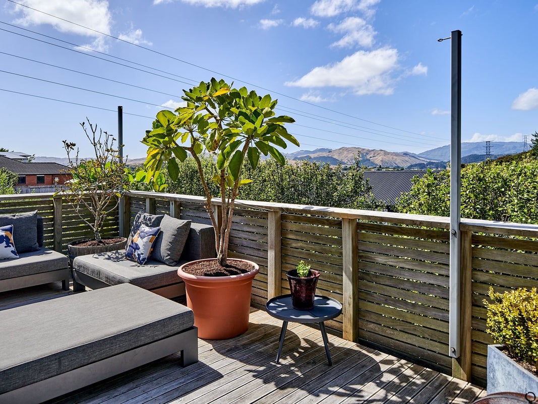 147 Navigation Drive, Whitby, Porirua - Carousel 2