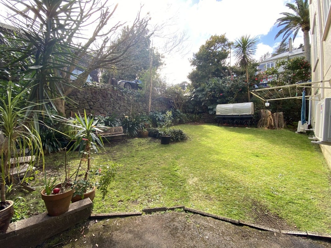 15 Hillside Crescent, Leigh, Leigh - Carousel 14