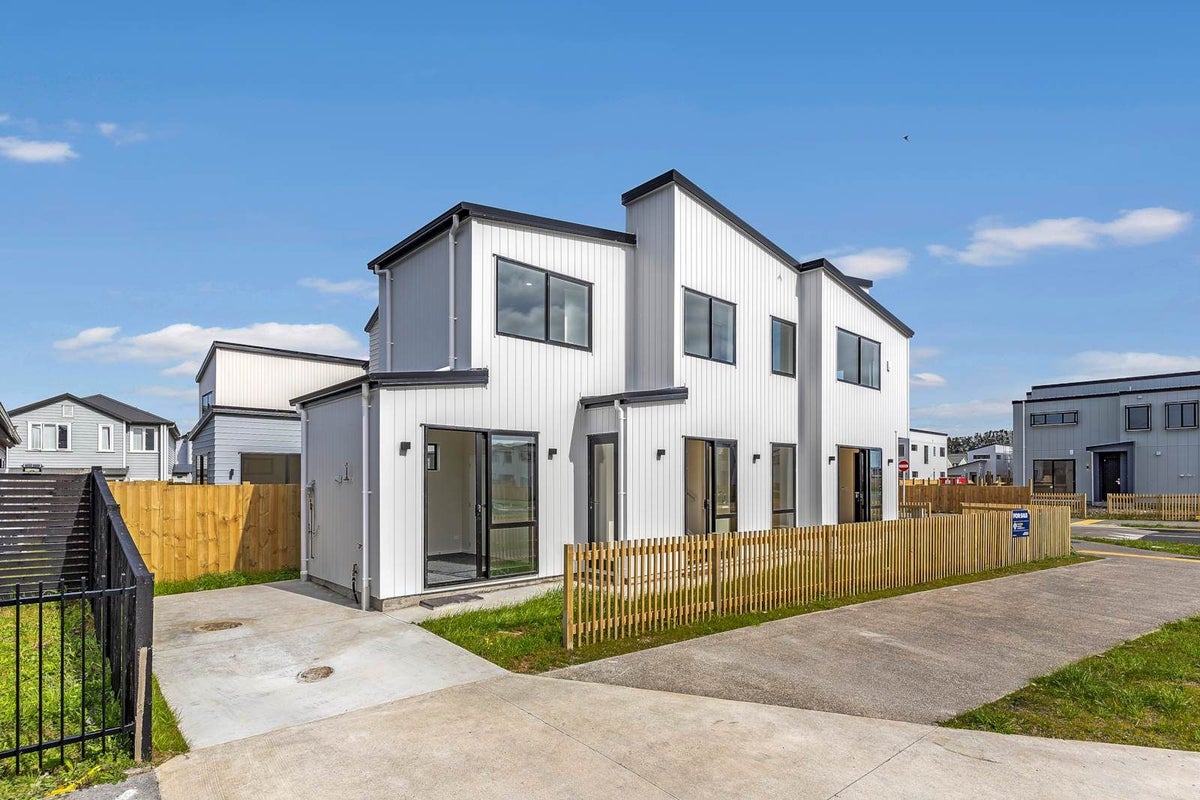 45 Bellbird Street, Papakura, Papakura - Carousel 1