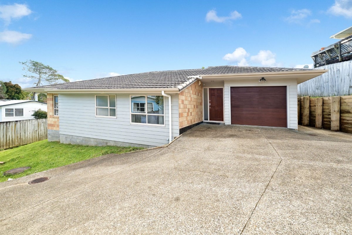 103A Barrys Road, Glendene, Auckland - Carousel 1