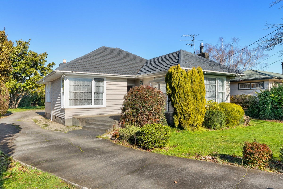 167 High Street, Solway, Masterton - Carousel 21