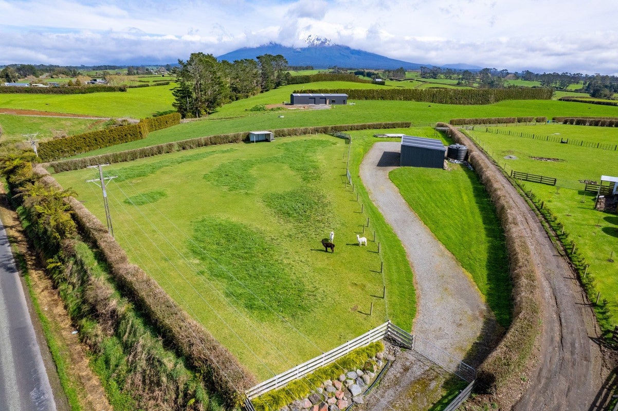 376 Monmouth Road, Pembroke, Stratford - Carousel 2