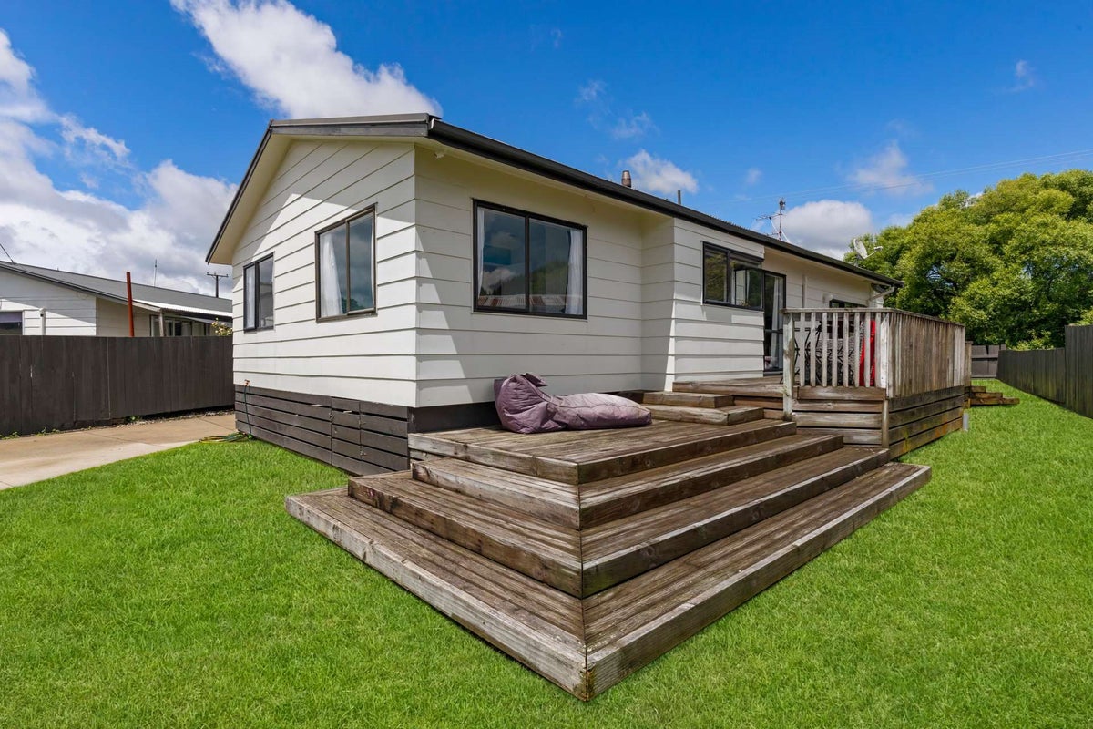 77 Leonard Road, Ngongotaha, Rotorua - Carousel 2