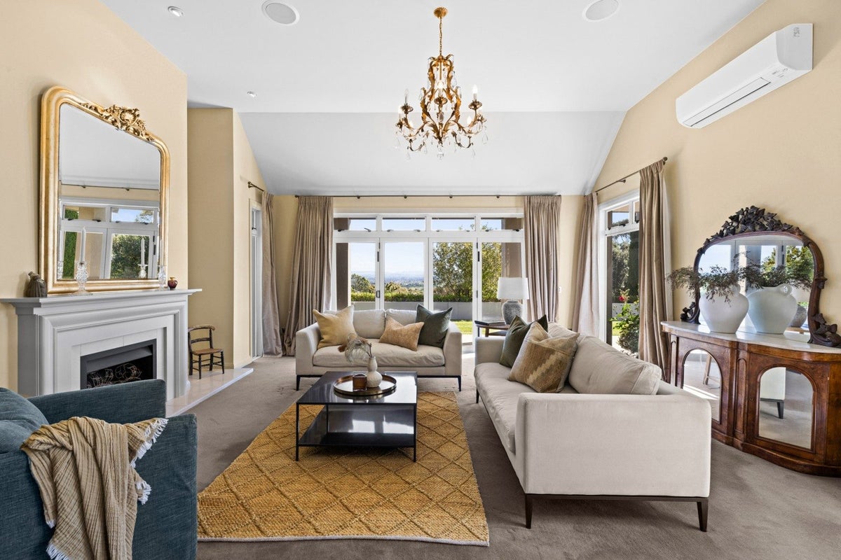 54 Endsleigh Drive, Havelock North, Hastings - Carousel 2