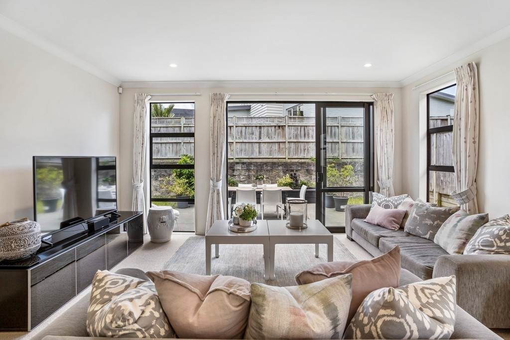 77 Searle Street, Stonefields, Auckland - Carousel 2
