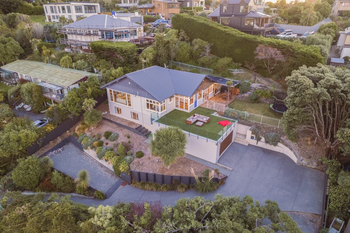 94 Mount Pleasant Road, Mount Pleasant, Christchurch - Carousel 1