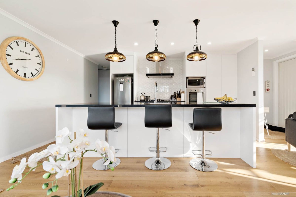 16 Taukari Road, Takanini, Auckland - Carousel 1