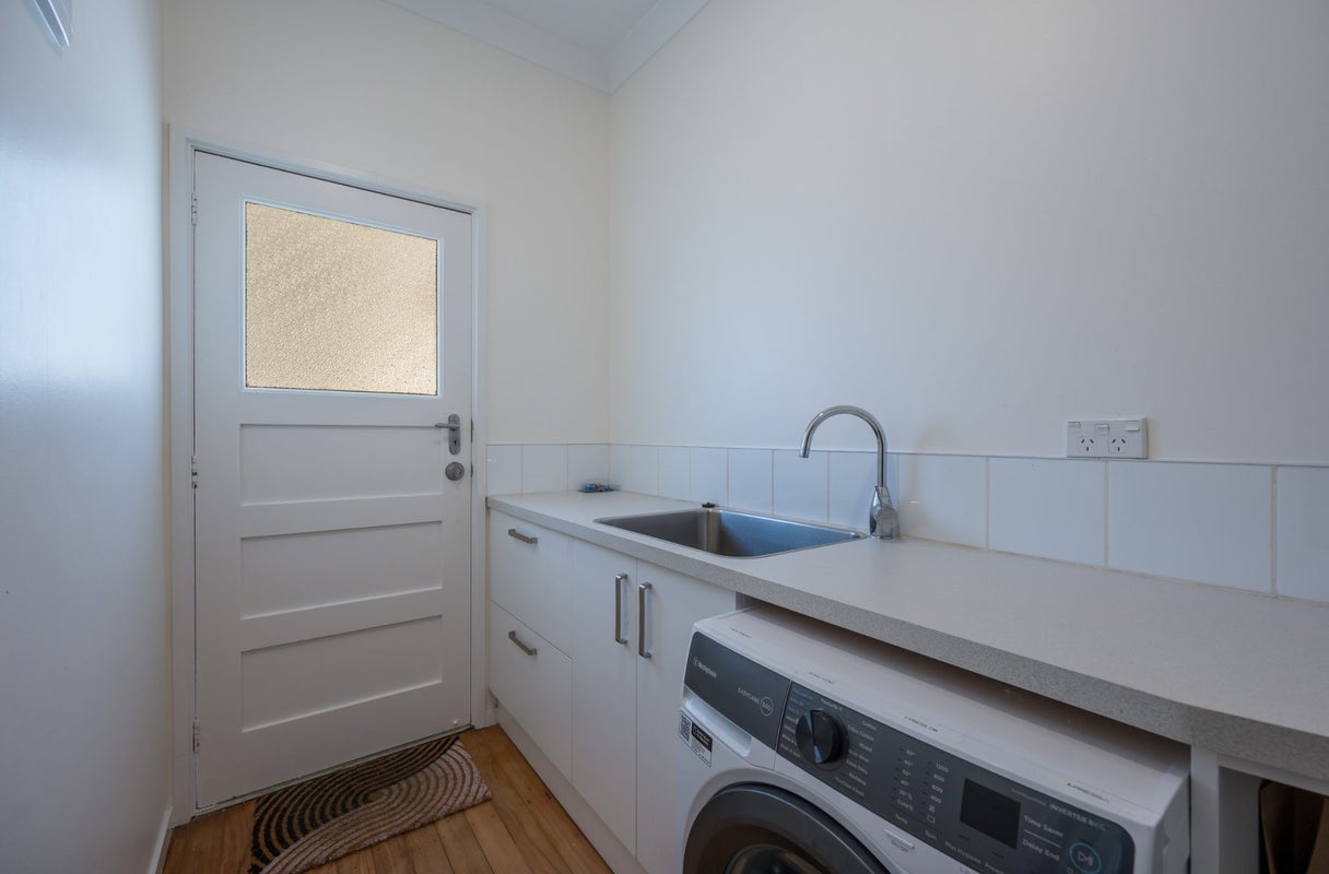 5 Charlotte Street, The Brook, Nelson - Carousel 30