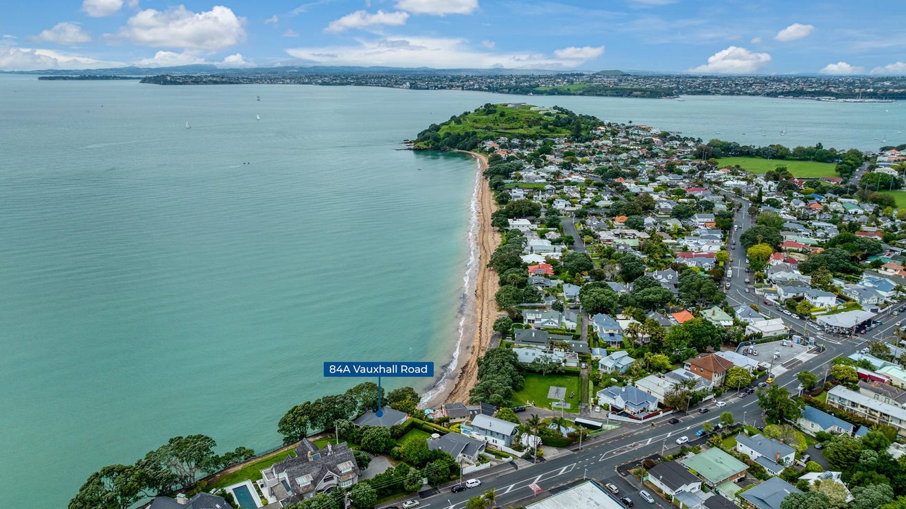 84A Vauxhall Road, Narrow Neck, Auckland - Carousel 2
