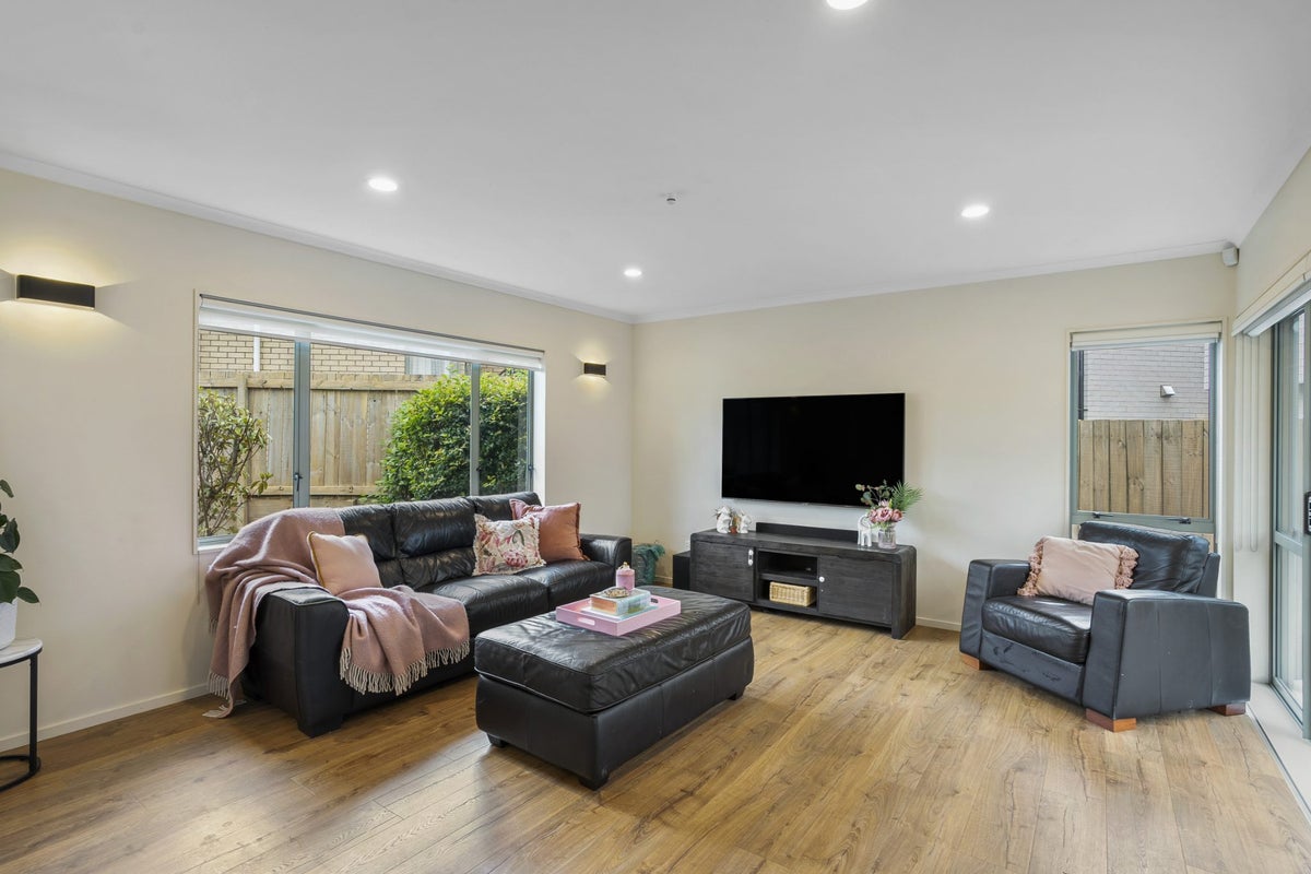 17C Drake Street, Howick, Auckland - Carousel 2