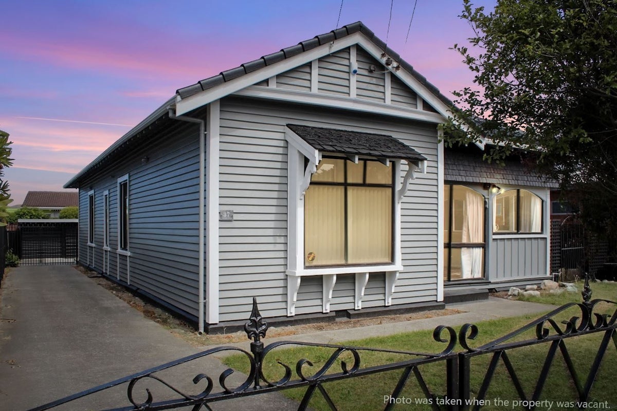 37 Lonsdale Street, New Brighton, Christchurch - Carousel 1