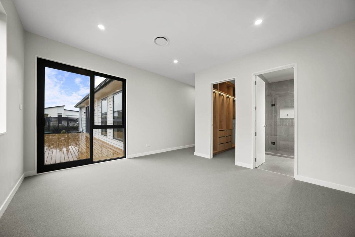 15 Pupu Crescent, Opaheke, Papakura - Carousel 2