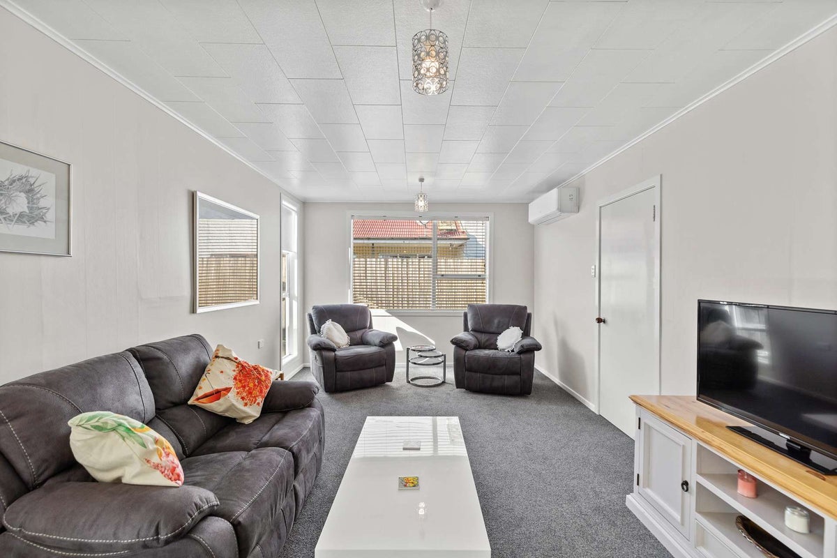 44 Campbell Street, Whanganui, Whanganui - Carousel 2