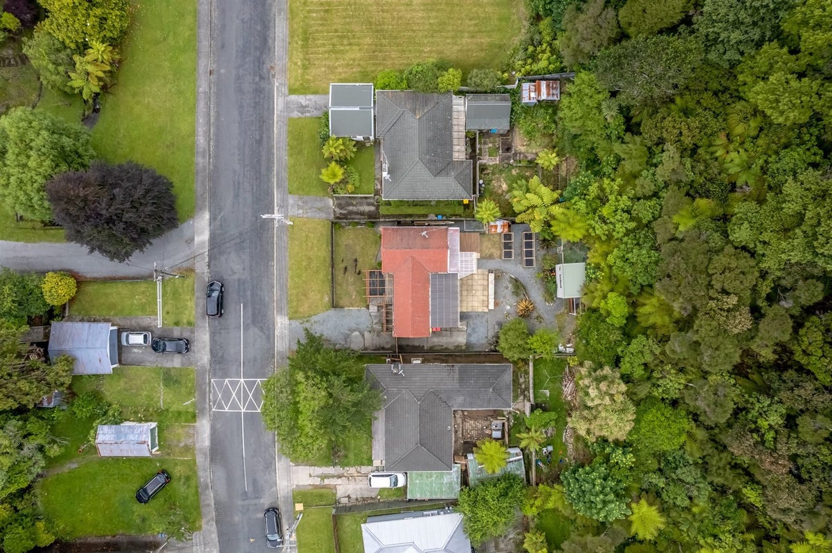 43 Hair Street, Wainuiomata, Lower Hutt - Carousel 21