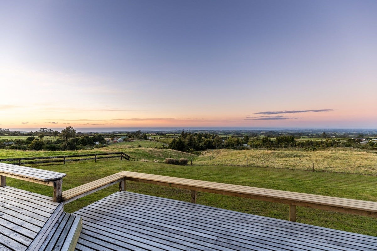 1568 Carrington Road, Hurworth, New Plymouth - Carousel 1