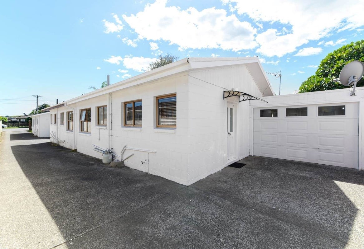 3/34 Kingsway Avenue, Sandringham, Auckland - Carousel 2