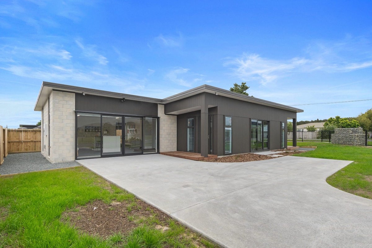2 Tiaki Rise, Tikipunga, Whangarei - Carousel 1