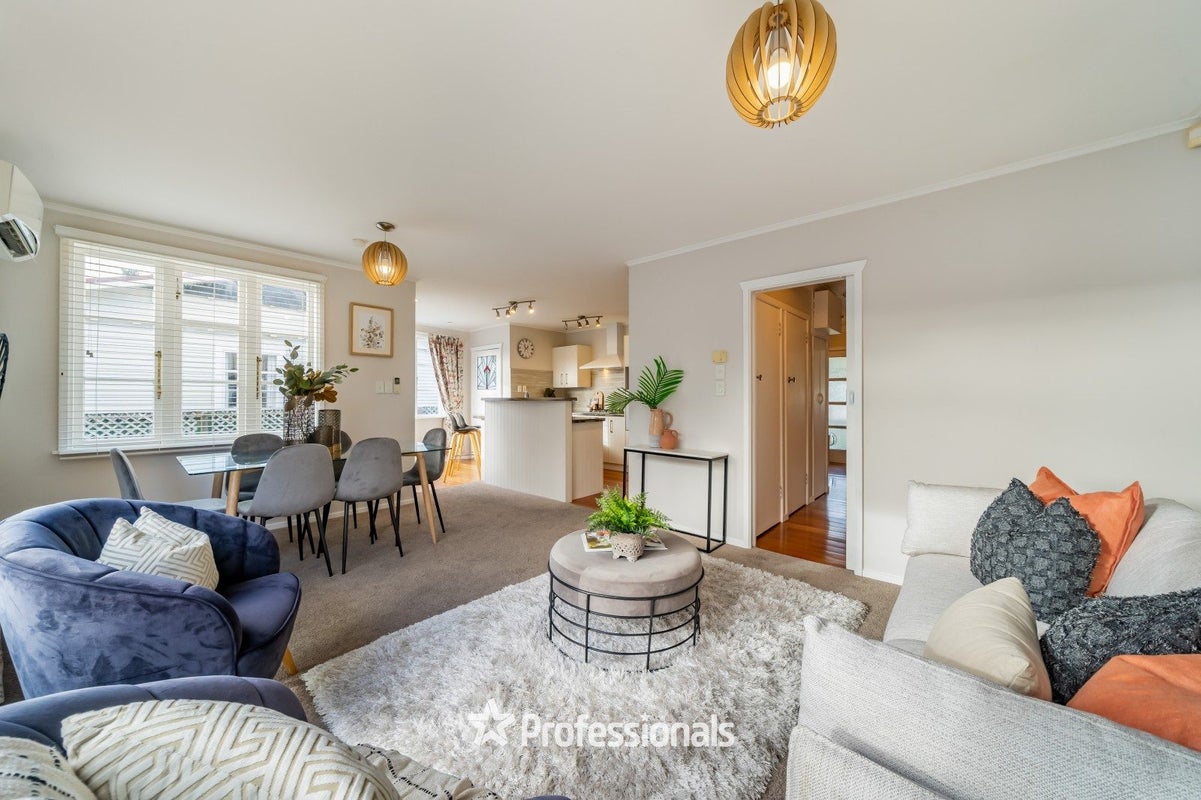 1/55 Pohutukawa Street, Woburn, Lower Hutt - Carousel 2