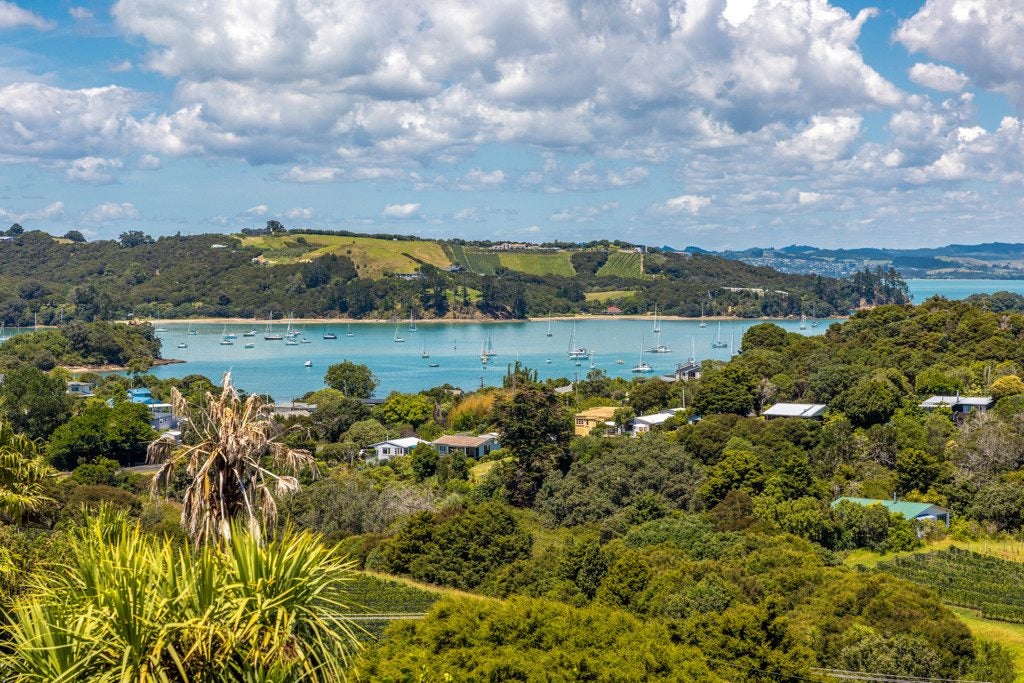 8 Dickson Road, Surfdale, Waiheke Island - Carousel 1