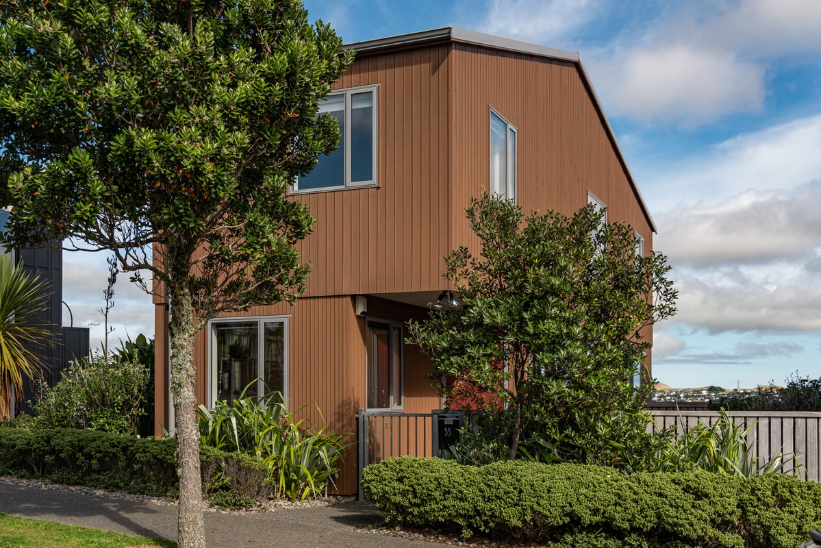 55 Woodridge Drive, Woodridge, Wellington - Carousel 1