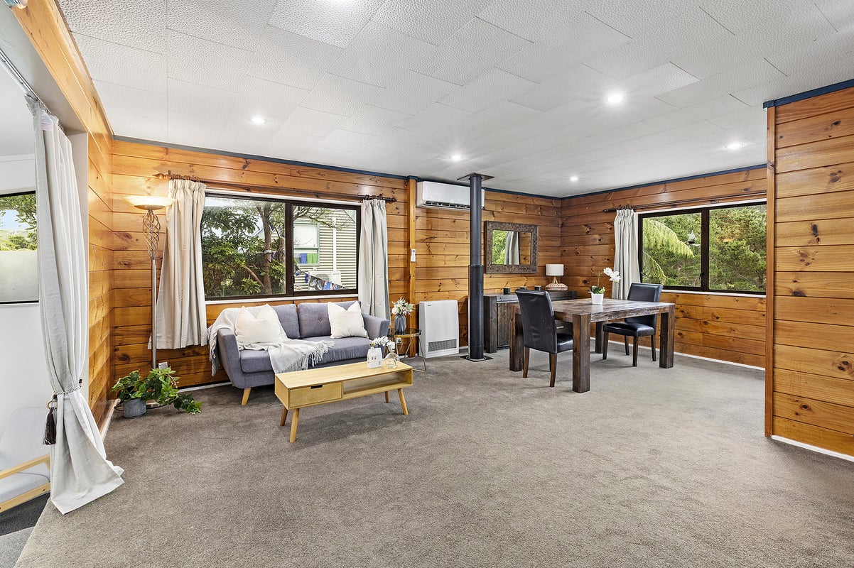 97 Thurleigh Grove, Karori, Wellington - Carousel 2