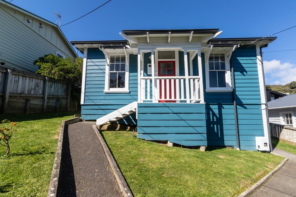 21 Bombay Street, Ngaio, Wellington - Carousel 2