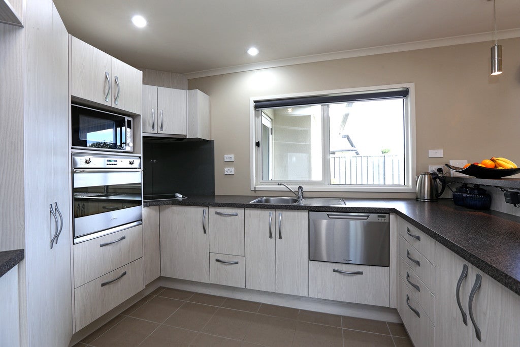 22 Edwards Street, Frimley, Hastings - Carousel 2
