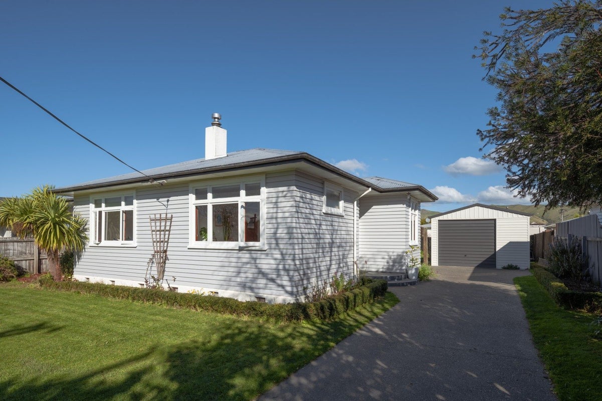 16 Lewis Street, Redwoodtown, Blenheim - Carousel 1