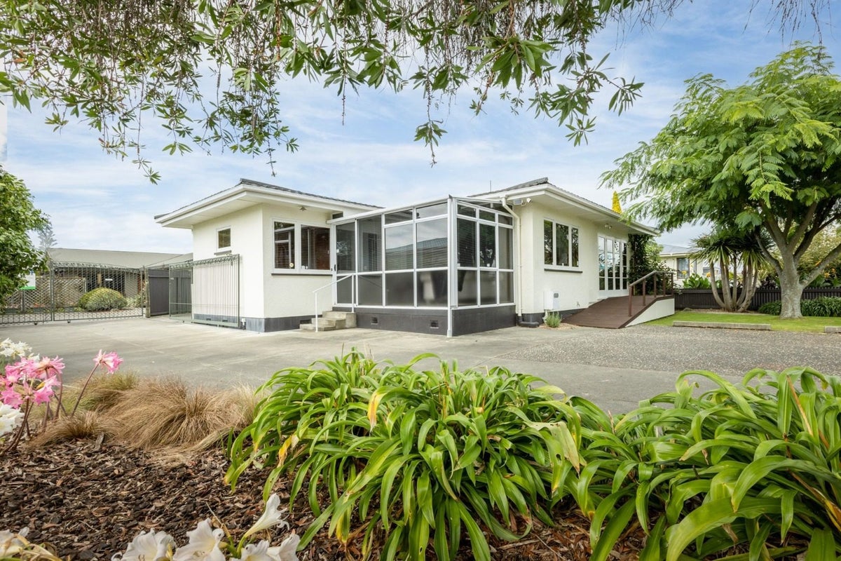 224 Kennedy Road, Onekawa, Napier - Carousel 1
