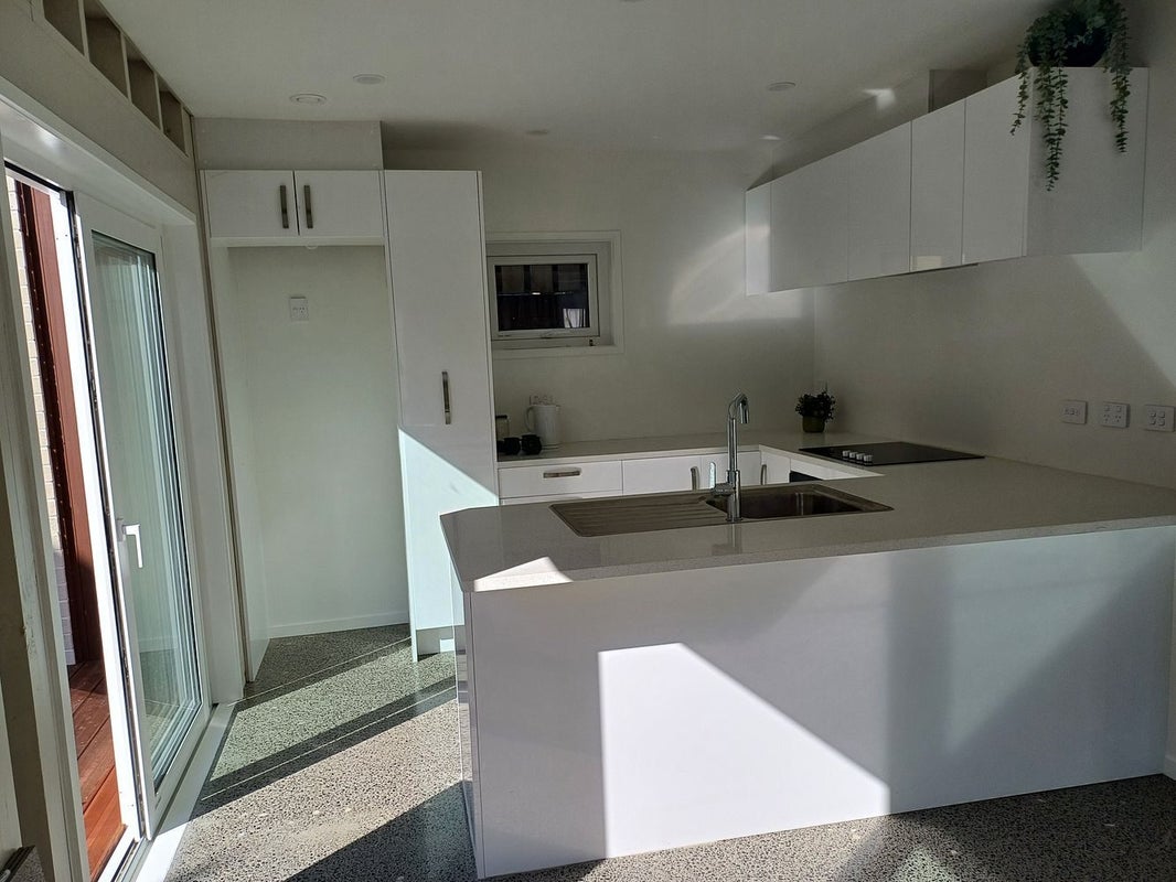 2/132 Atkinson Road, Titirangi, Auckland - Carousel 12