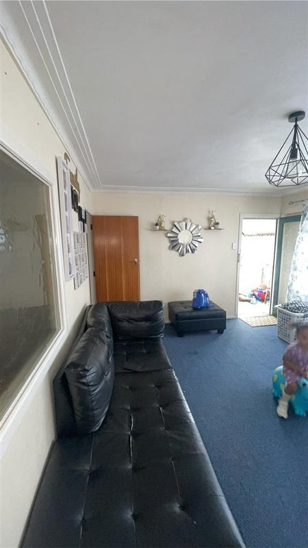1/49 Wilmay Avenue, Papatoetoe, Auckland - Carousel 2