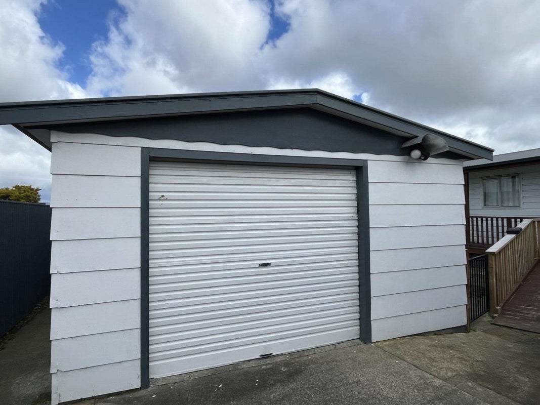 44 Kaimanawa Street, Kelvin Grove, Palmerston North - Carousel 9
