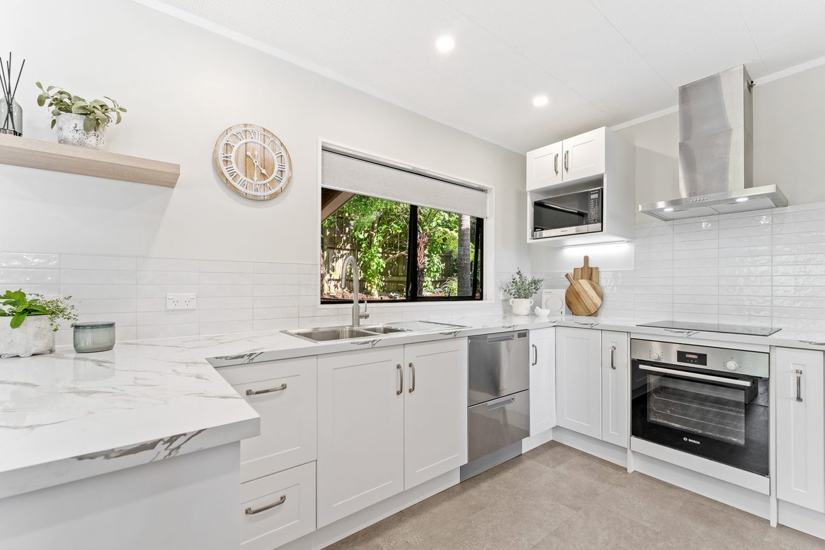 52B Tiri Road, Manly, Whangaparaoa - Carousel 2