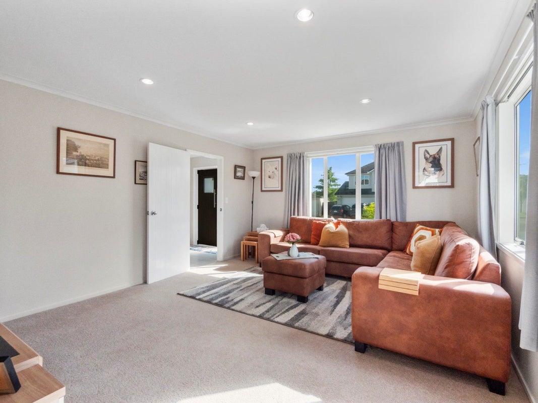 110 Landing Drive, Pyes Pa, Tauranga - Carousel 1