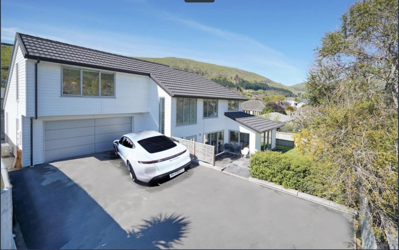 14A Colenso Street, Sumner, Christchurch - Carousel 1