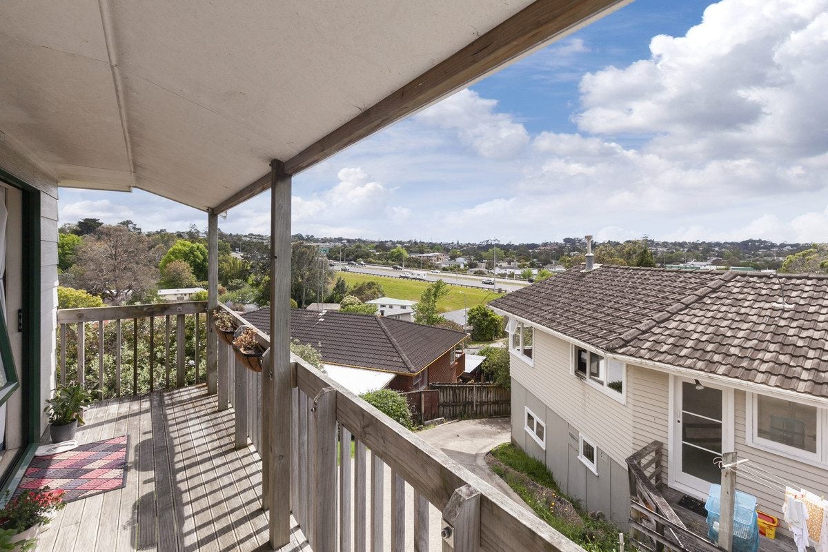 10 Totaravale Drive, Totara Vale, Auckland - Carousel 13