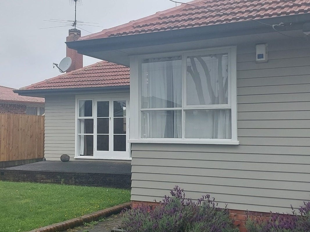 15 Wakefield Road, Favona, Auckland - Carousel 2