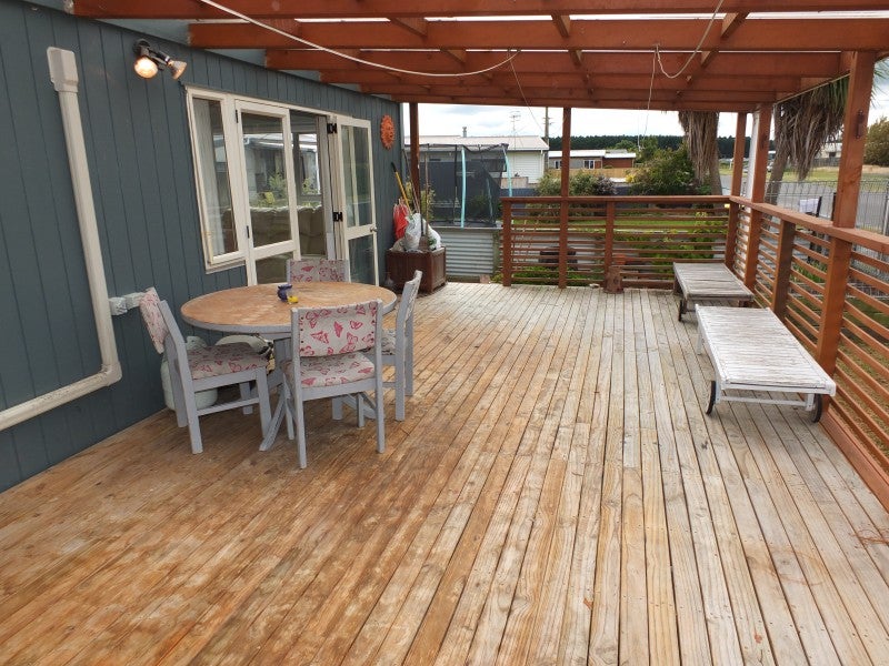 8 Thomas Place, Foxton Beach, Foxton - Carousel 1