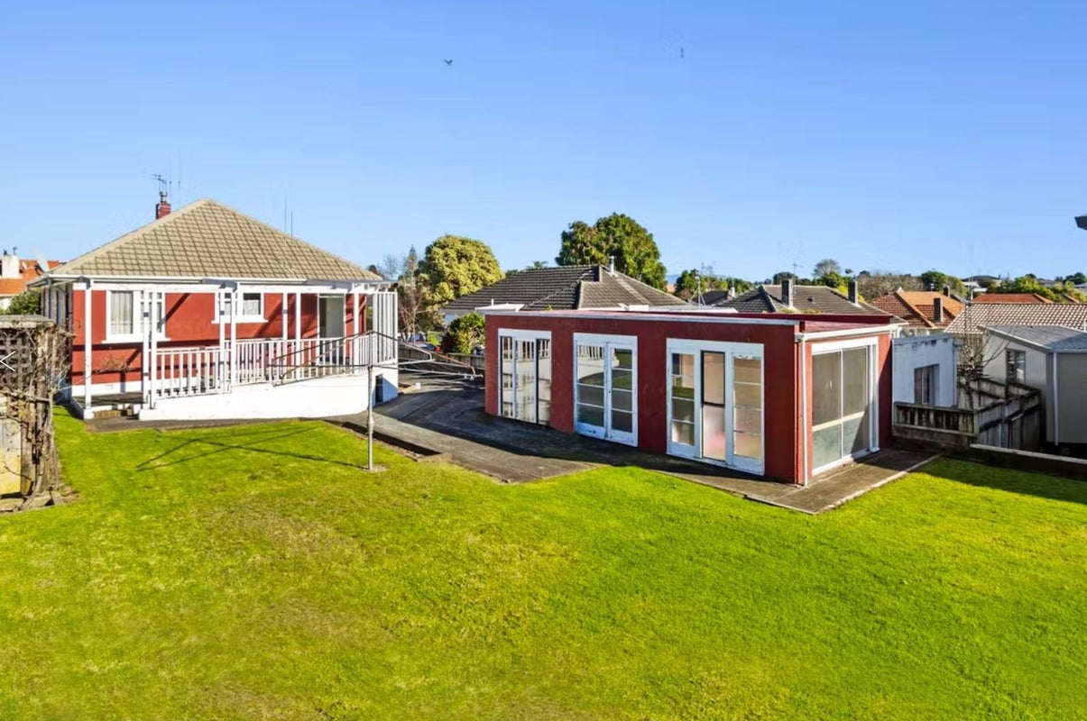 9 Twentyfirst Avenue, Gate Pa, Tauranga - Carousel 2