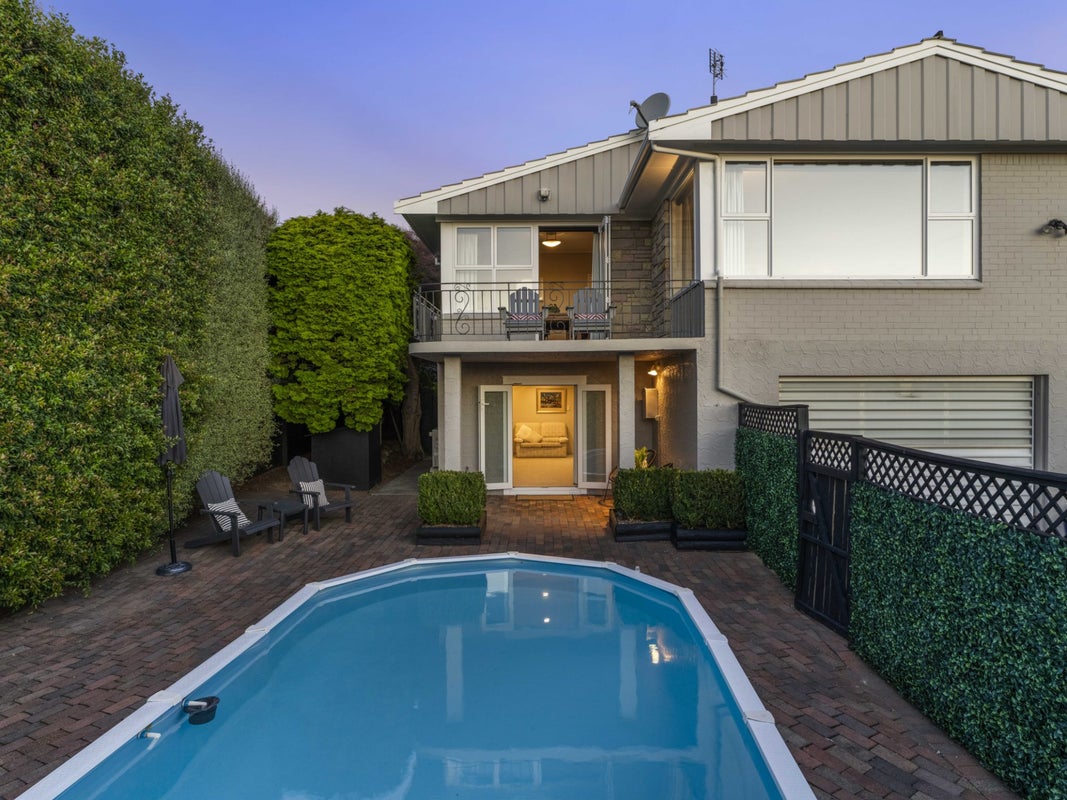 1/1 Coates Road, Cockle Bay, Auckland - Carousel 1