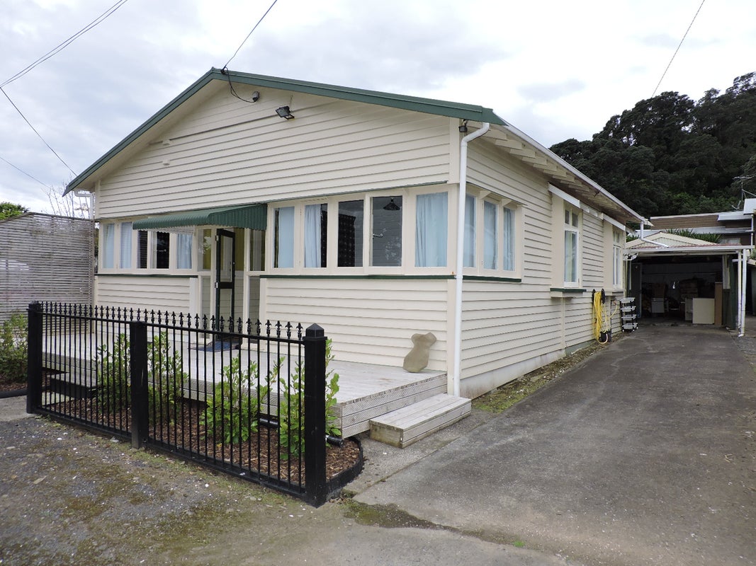 4 Tatahi Street, Te Puru - Carousel 2