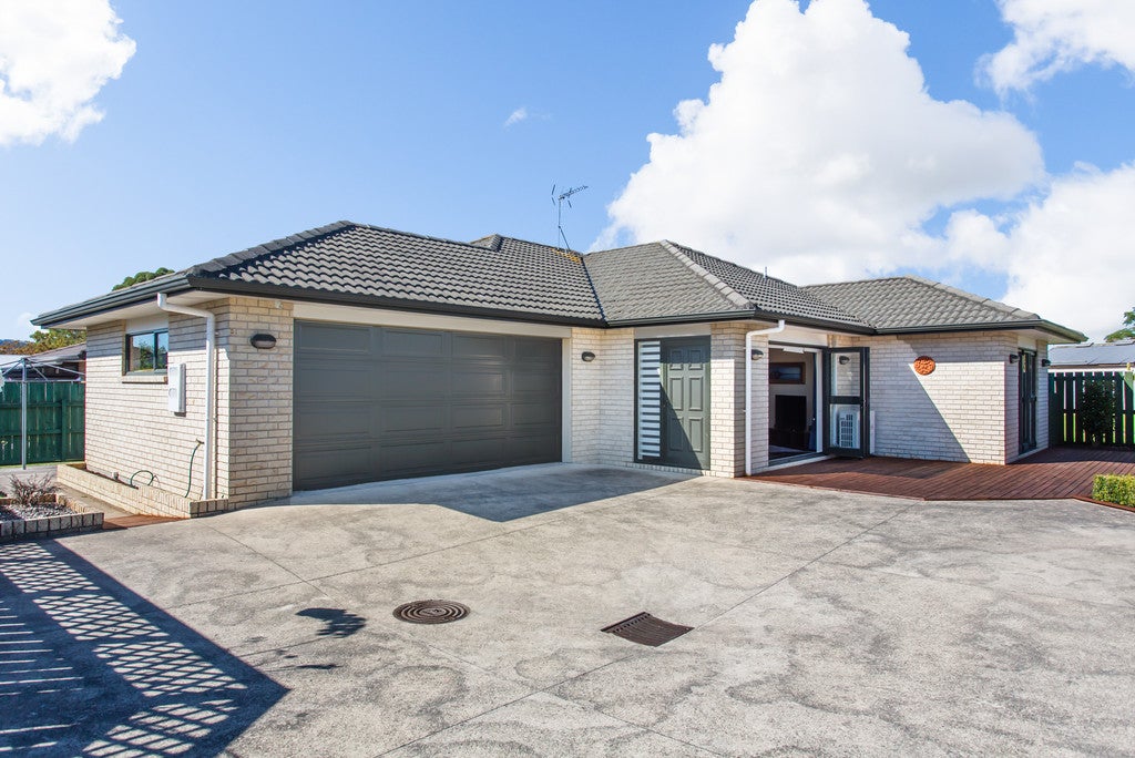 13A GATLAND RD, Opaheke, Papakura - Carousel 1