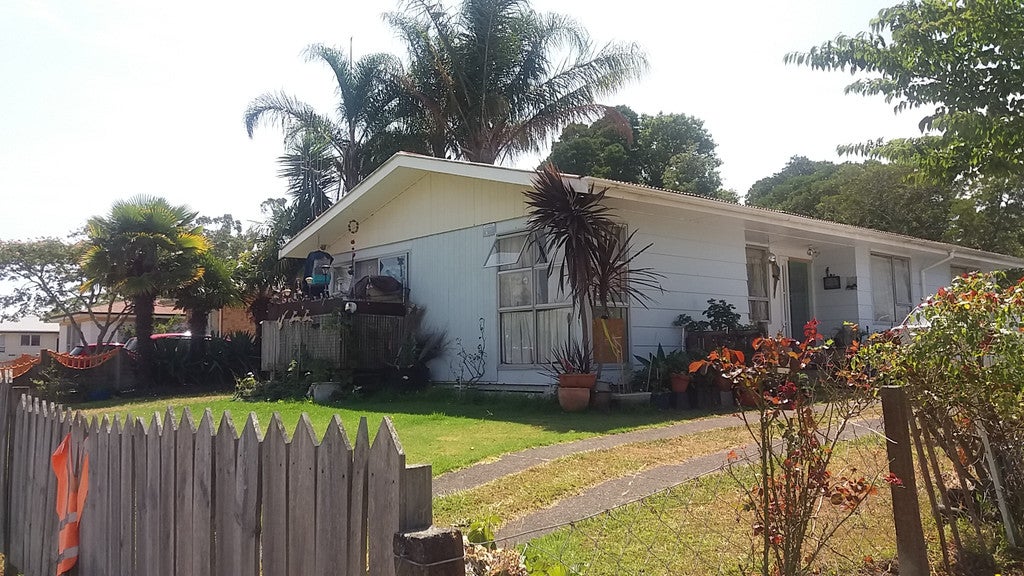 43 James Henry Crescent, Huntly, Huntly - Carousel 1