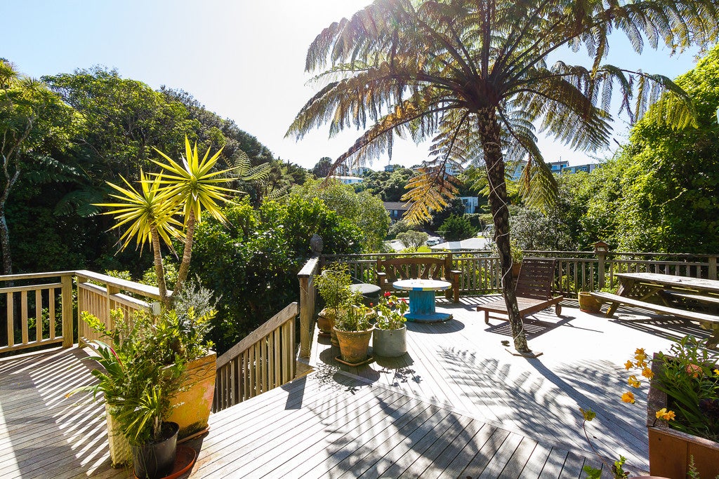 81 Dowse Drive, Maungaraki, Lower Hutt - Carousel 2