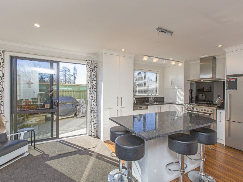 23 Laura Fergusson Grove, Fairfield, Lower Hutt - Carousel 2