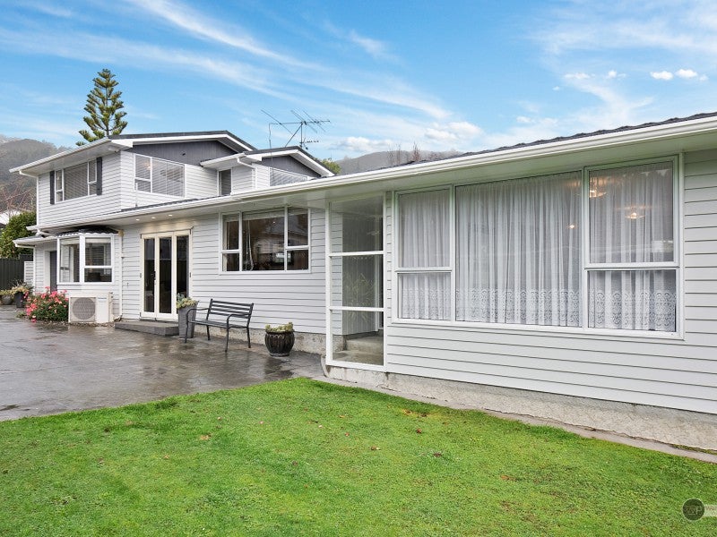 144B Rata Street, Naenae, Lower Hutt - Carousel 1