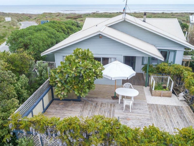 67 Rua Avenue, Waitarere Beach, Levin - Carousel 1